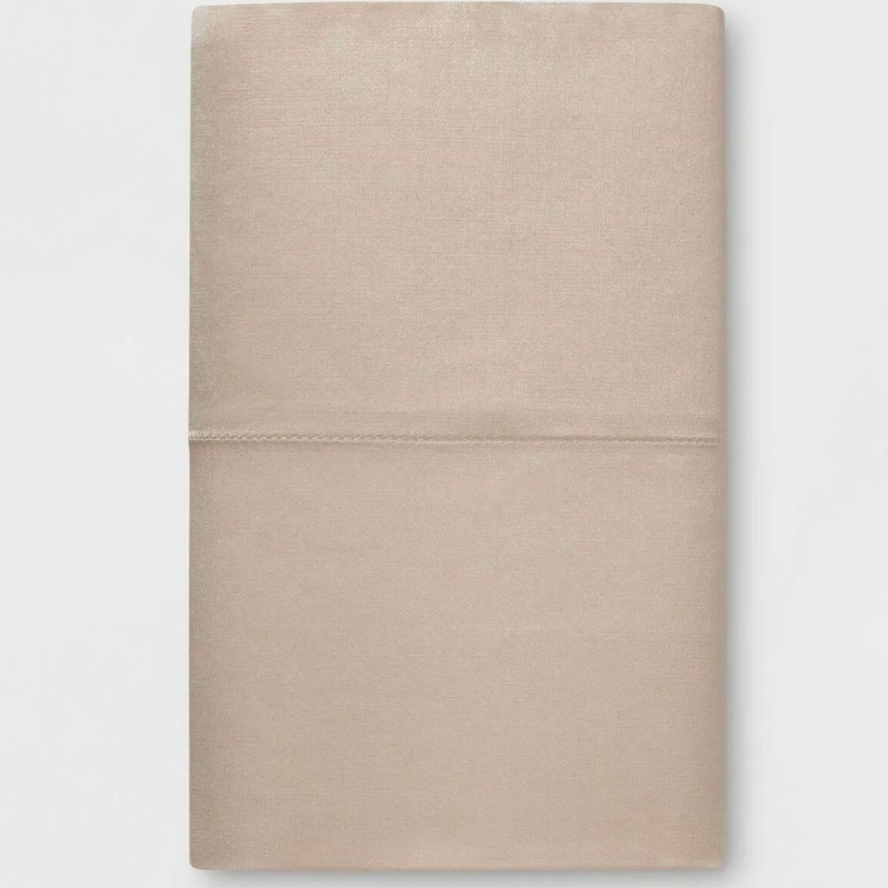 Two Pillowcases Threshold Silk Cotton Blend Beige.